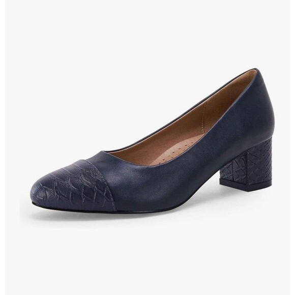 Navy Blue Almond Toe Embossed Block Heels Women’s Size 7.5 Snakeskin Slip On NEW - Picture 1 of 12